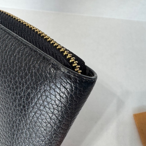 đź–¤Michael Kors Wallet Wristlet/Pebbled Leather/Black/Gold Hardware - Picture 6 of 9